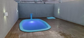 Casa com piscina praia de leste